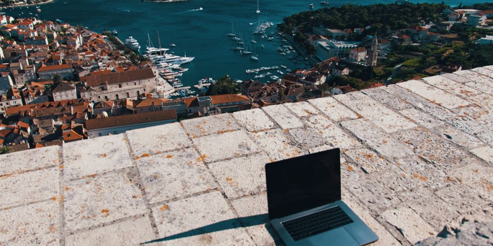 Aujourd'hui, on te donne donc tous les critères importants pour choisir ta destination en tant que digital nomad.