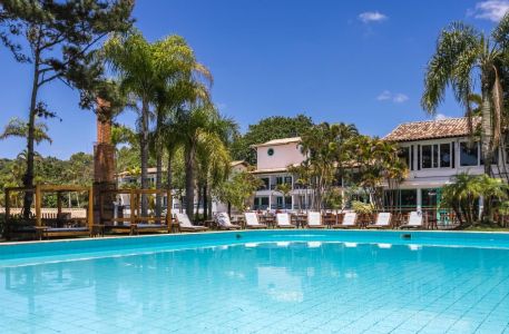 La piscine extérieure du Selina Floripa, hôtel à Florianópolis.